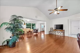 3605 57th Ave Dr W, Bradenton, FL 34210 - Photo 16