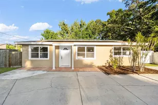 2913 McIntosh Rd, Sarasota, FL 34232 - Photo 2