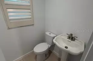 605 Lotus Ln, Sarasota, FL 34242 - Photo 16