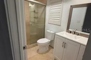 605 Lotus Ln, Sarasota, FL 34242 - Photo 32