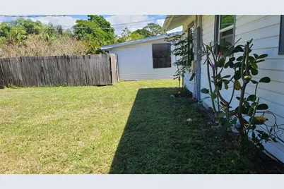 2131 Palm Terrace, Sarasota, FL 34231 - Photo 10