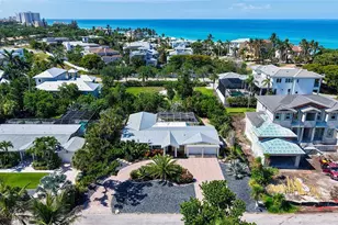 602 Buttonwood Dr, Longboat Key, FL 34228 - Photo 8