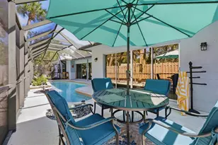 5128 Oxford Dr, Sarasota, FL 34242 - Photo 36