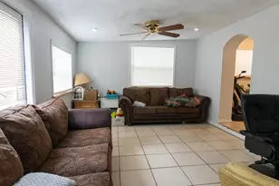 3731 Papai Dr, Sarasota, FL 34232 - Photo 10