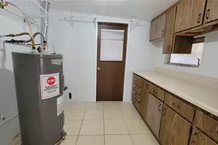 3731 Papai Dr, Sarasota, FL 34232 - Photo 8