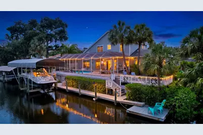 360 46th Court E, Bradenton, FL 34208 - Photo 1