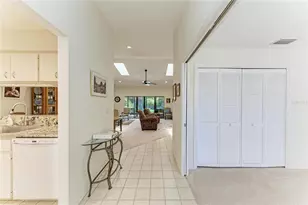 3946 Wilshire Cir E, Sarasota, FL 34238 - Photo 6