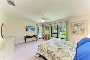 3946 Wilshire Cir E, Sarasota, FL 34238 - Photo 20