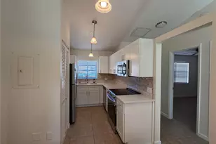 2926 63rd St W, Bradenton, FL 34209 - Photo 6