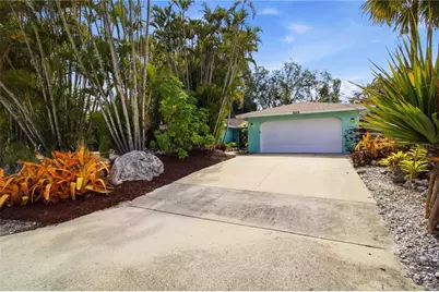 3629 Egerton Circle, Sarasota, FL 34233 - Photo 4