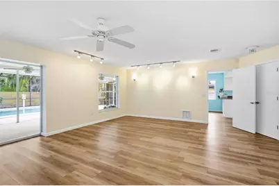 3629 Egerton Circle, Sarasota, FL 34233 - Photo 12