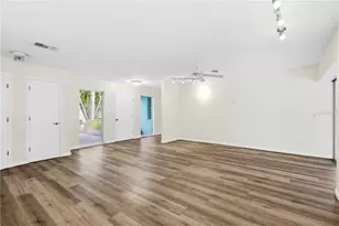 3629 Egerton Cir, Sarasota, FL 34233 - Photo 8