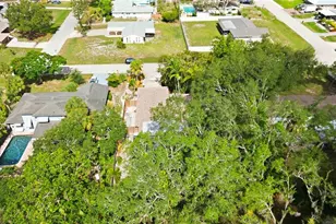 3629 Egerton Cir, Sarasota, FL 34233 - Photo 50