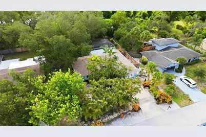 3629 Egerton Circle, Sarasota, FL 34233 - Photo 46