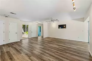 3629 Egerton Cir, Sarasota, FL 34233 - Photo 6