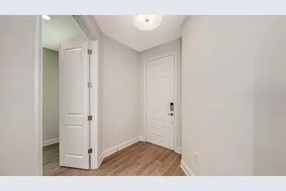 9866 Crystal Isles Circle, Sarasota, FL 34241 - Photo 4