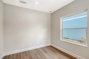 9866 Crystal Isles Cir, Sarasota, FL 34241 - Photo 32