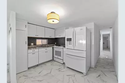 110 Verona Street N, Nokomis, FL 34275 - Photo 10