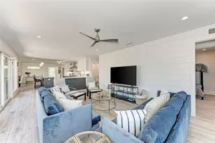 256 Gladiolus St, Anna Maria, FL 34216 - Photo 10
