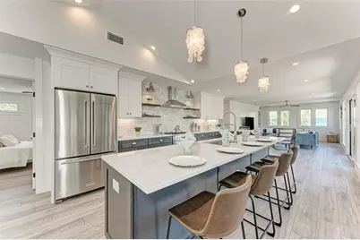 256 Gladiolus Street, Anna Maria, FL 34216 - Photo 4