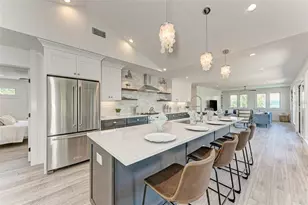 256 Gladiolus St, Anna Maria, FL 34216 - Photo 4