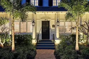 7715 Westmoreland Dr, Sarasota, FL 34243 - Photo 2