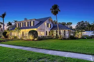 7715 Westmoreland Dr, Sarasota, FL 34243 - Photo 1