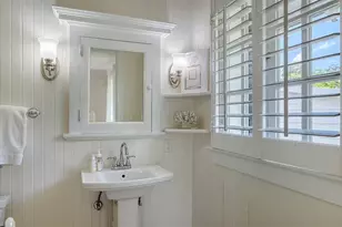 7715 Westmoreland Dr, Sarasota, FL 34243 - Photo 44