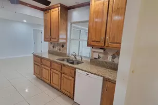 1460 Schenley St, Port Charlotte, FL 33952 - Photo 12