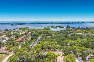 1715 Pelican Cove Rd, Sarasota, FL 34231 - Photo 38