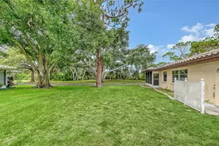 515 Rousseau Dr, Nokomis, FL 34275 - Photo 34