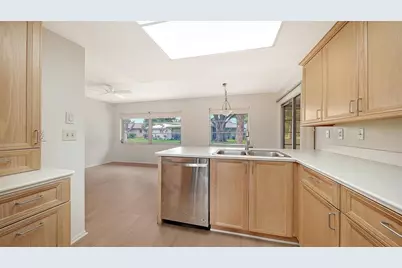515 Rousseau Drive, Nokomis, FL 34275 - Photo 12