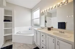 1113 Cane Mill Ln, Bradenton, FL 34212 - Photo 32