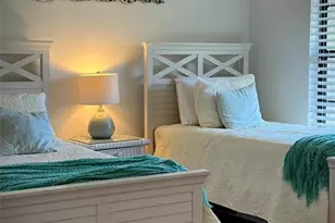 4606 Weybridge, Sarasota, FL 34235 - Photo 6
