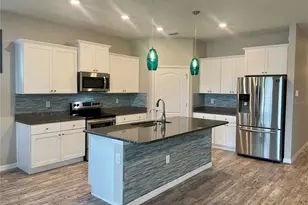 13824 Camden Crest Terrace, Bradenton, FL 34211 - Photo 2