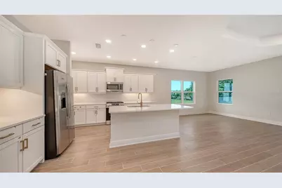 9940 Crystal Isles Circle, Sarasota, FL 34241 - Photo 10