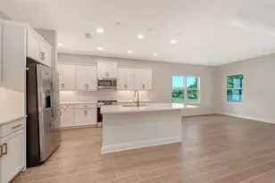 9940 Crystal Isles Cir, Sarasota, FL 34241 - Photo 10