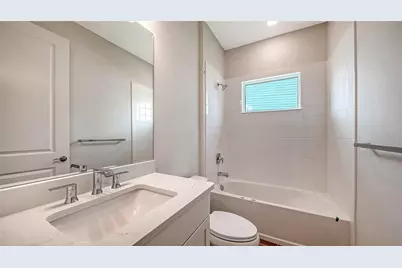 9940 Crystal Isles Circle, Sarasota, FL 34241 - Photo 38