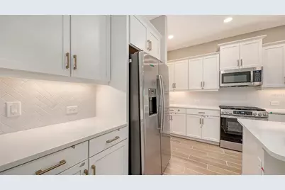9940 Crystal Isles Circle, Sarasota, FL 34241 - Photo 14