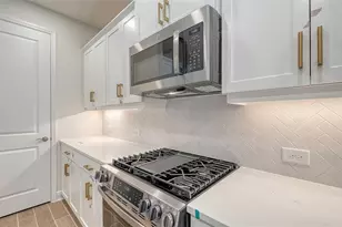 9940 Crystal Isles Cir, Sarasota, FL 34241 - Photo 12