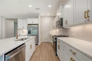 9940 Crystal Isles Cir, Sarasota, FL 34241 - Photo 12