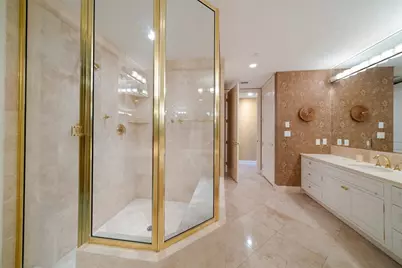 136 Golden Gate Point #602, Sarasota, FL 34236 - Photo 24