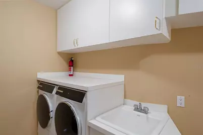 136 Golden Gate Point #602, Sarasota, FL 34236 - Photo 36