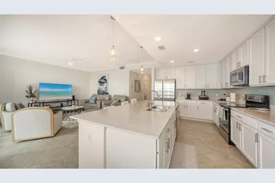 1020 Tidewater Shores Loop #207, Bradenton, FL 34208 - Photo 8