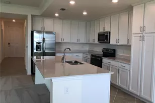 1010 Tidewater Shores Loop, Bradenton, FL 34208 - Photo 2