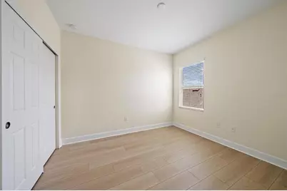 8418 Nandina Drive, Sarasota, FL 34240 - Photo 16
