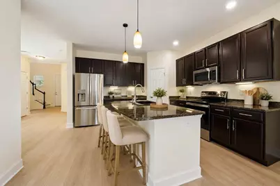 8418 Nandina Drive, Sarasota, FL 34240 - Photo 2