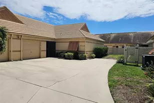 3625 57th Ave Dr W, Bradenton, FL 34210 - Photo 2