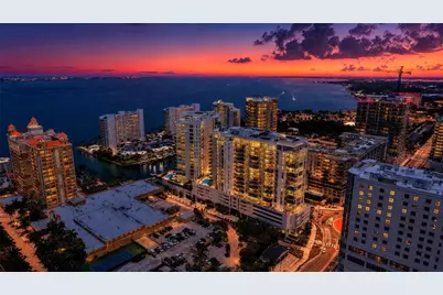 301 Quay Commons #1007, Sarasota, FL 34236 - Photo 10