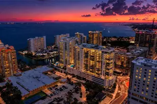 301 Quay Commons, Sarasota, FL 34236 - Photo 10